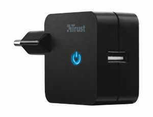 Trust 12W Wall Charger - black